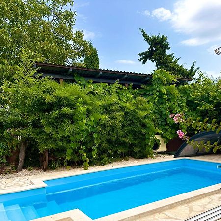 Bokalu With Private Pool Apartment Porec Luaran gambar